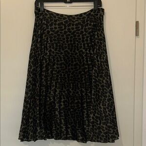 Banana Republic Leopard Print A-Line Skirt Size 8